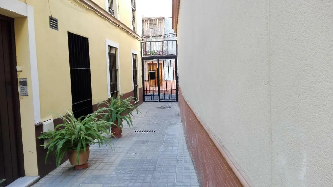 דירות סביליה Apartamento En Calle Padilla 0*,