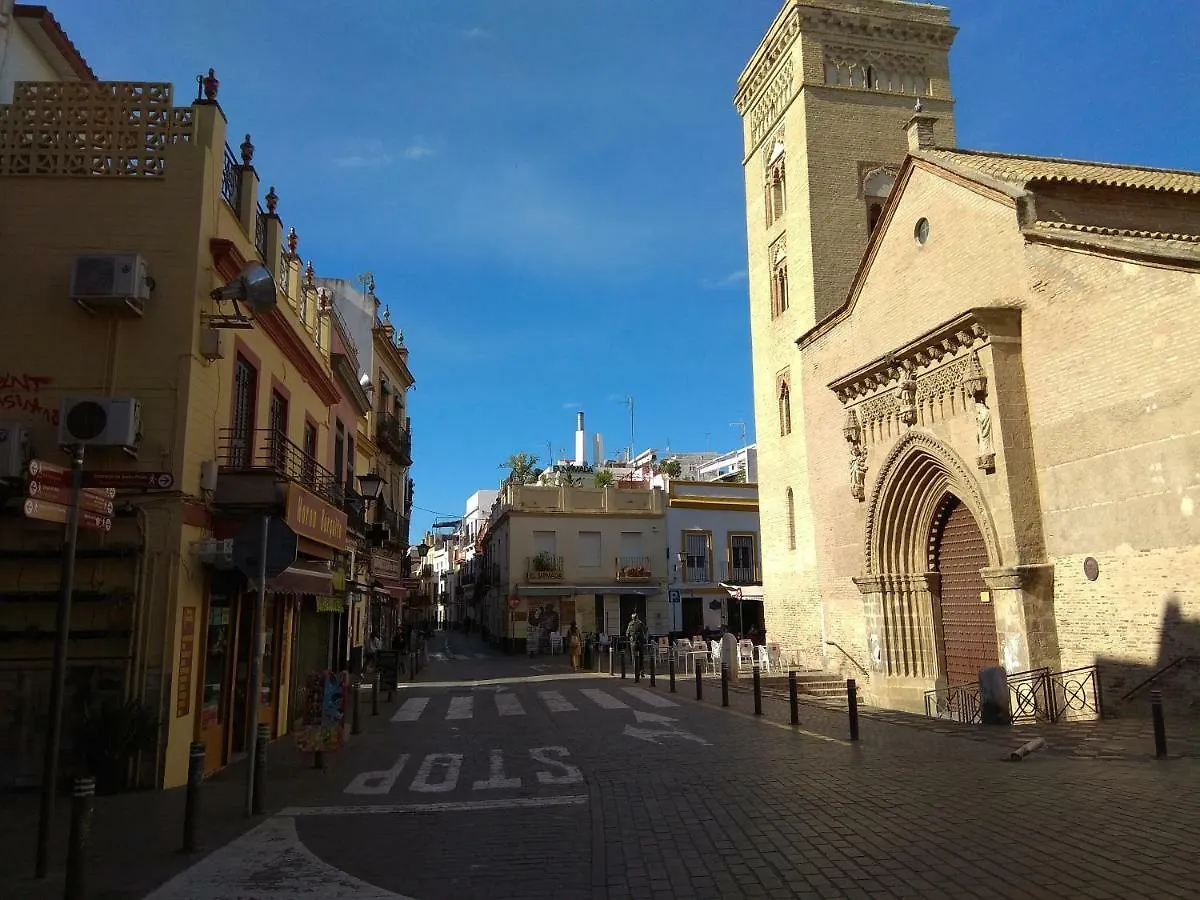 Apartamento En Calle Padilla Seville