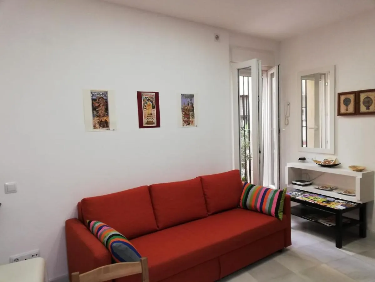 Apartamento En Calle Padilla Seville Spain